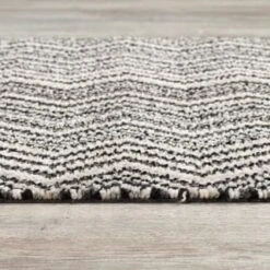 B&M Buddy Chevron Mono Doormat -Cheap Home Style Store 392186 buddy chevron mat mono 2